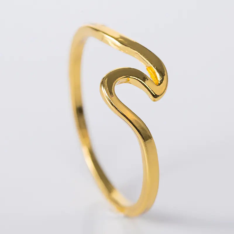 The Devori Jewelry Plain Wave Ring