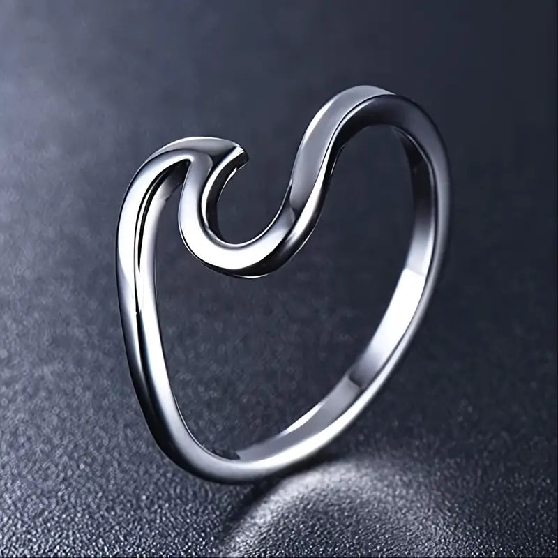 The Devori Jewelry Plain Wave Ring