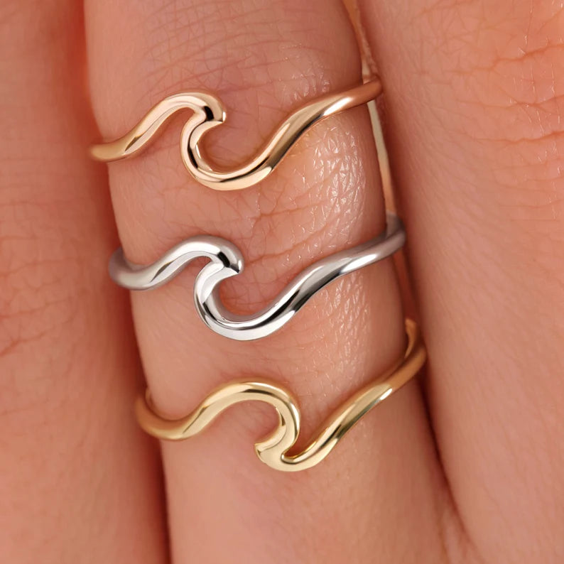The Devori Jewelry Plain Wave Ring